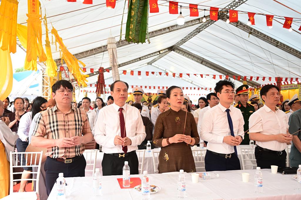 Hải Phòng: Khai mạc Đại lễ cầu siêu, tưởng niệm anh linh các Anh hùng Liệt sĩ tại Bến Tàu Không Số K15插图60