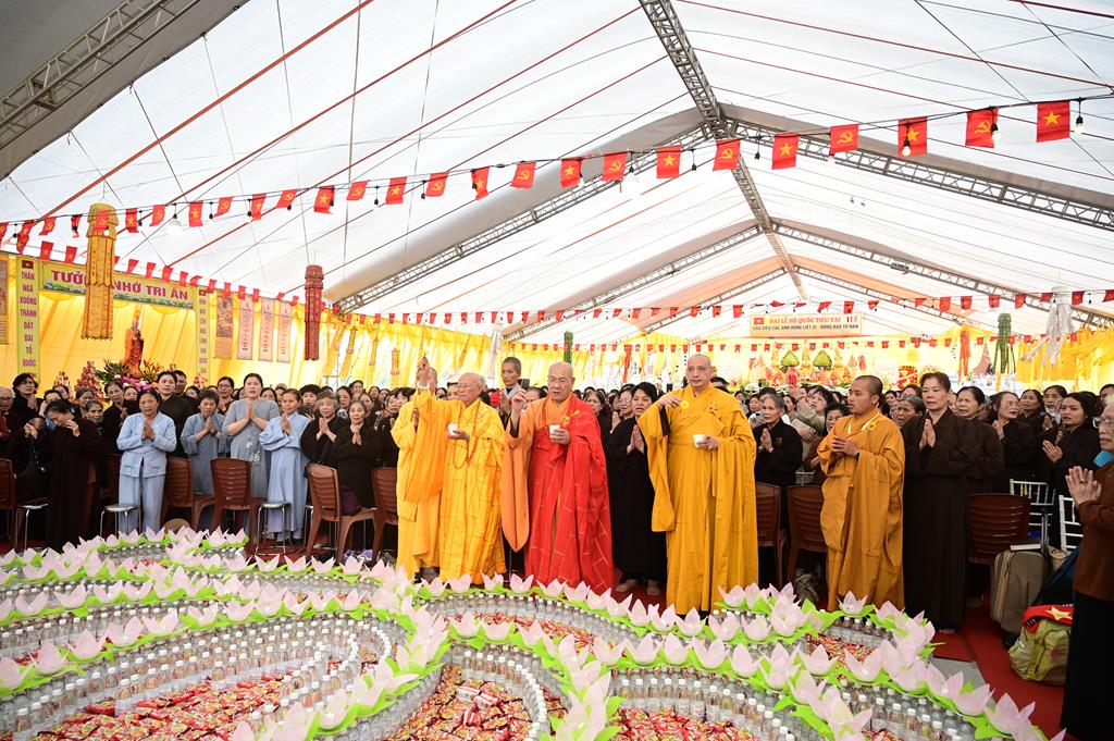 Hải Phòng: Khai mạc Đại lễ cầu siêu, tưởng niệm anh linh các Anh hùng Liệt sĩ tại Bến Tàu Không Số K15插图69