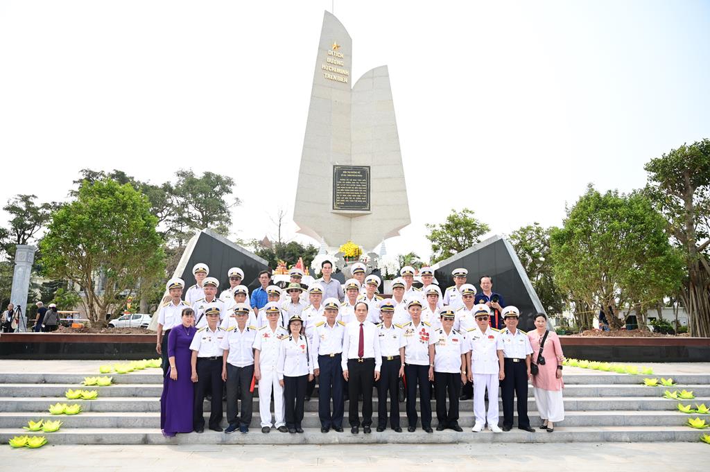 Hải Phòng: Khai mạc Đại lễ cầu siêu, tưởng niệm anh linh các Anh hùng Liệt sĩ tại Bến Tàu Không Số K15插图87