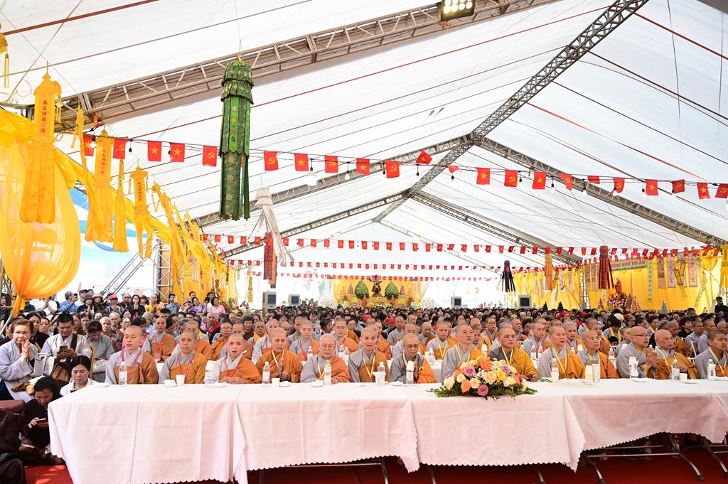 Hải Phòng: Khai mạc Đại lễ cầu siêu, tưởng niệm anh linh các Anh hùng Liệt sĩ tại Bến Tàu Không Số K15插图95