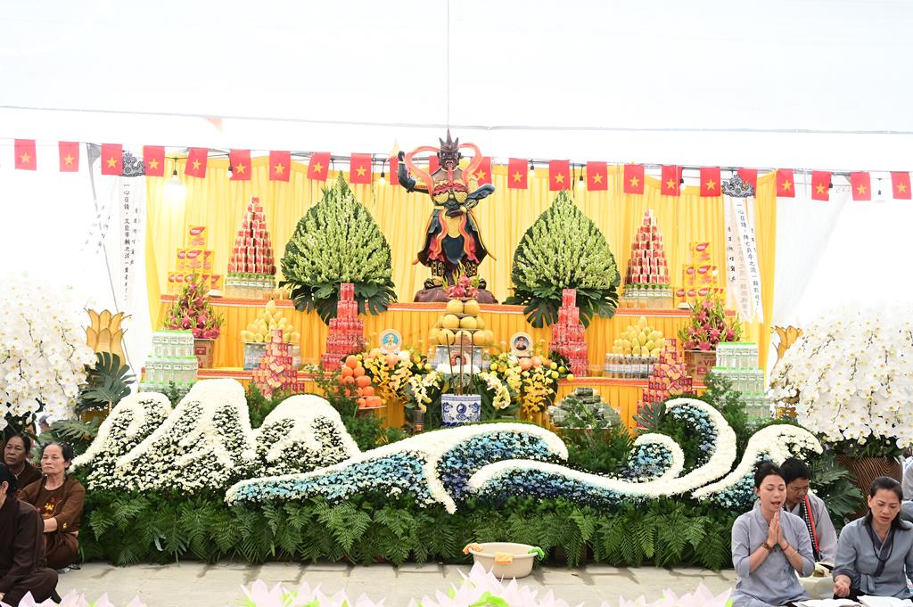 Hải Phòng: Khai mạc Đại lễ cầu siêu, tưởng niệm anh linh các Anh hùng Liệt sĩ tại Bến Tàu Không Số K15插图110