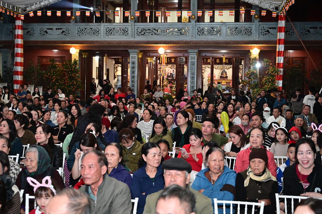 Hải Phòng: Lễ hội Thượng Nguyên, kỷ niệm ngày Thánh Tổ Non Đông hạc giá Tây quy tại chùa Quang Đàm插图29