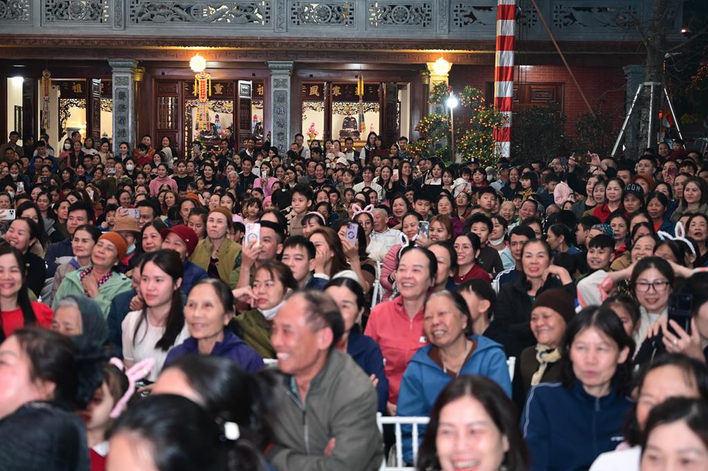 Hải Phòng: Lễ hội Thượng Nguyên, kỷ niệm ngày Thánh Tổ Non Đông hạc giá Tây quy tại chùa Quang Đàm插图47