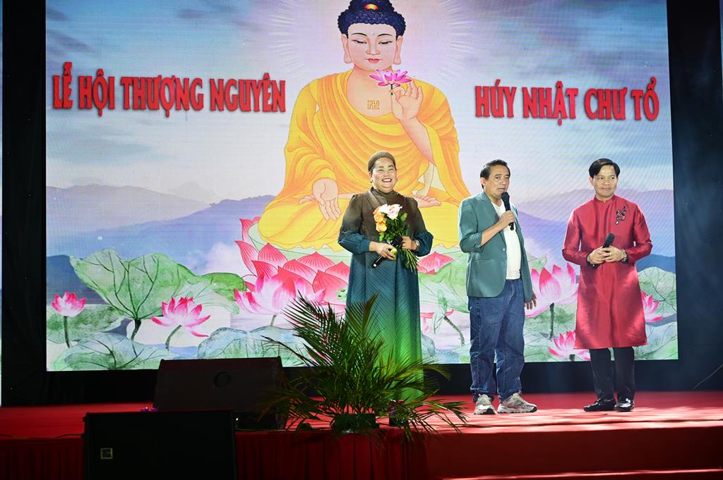 Hải Phòng: Lễ hội Thượng Nguyên, kỷ niệm ngày Thánh Tổ Non Đông hạc giá Tây quy tại chùa Quang Đàm插图53