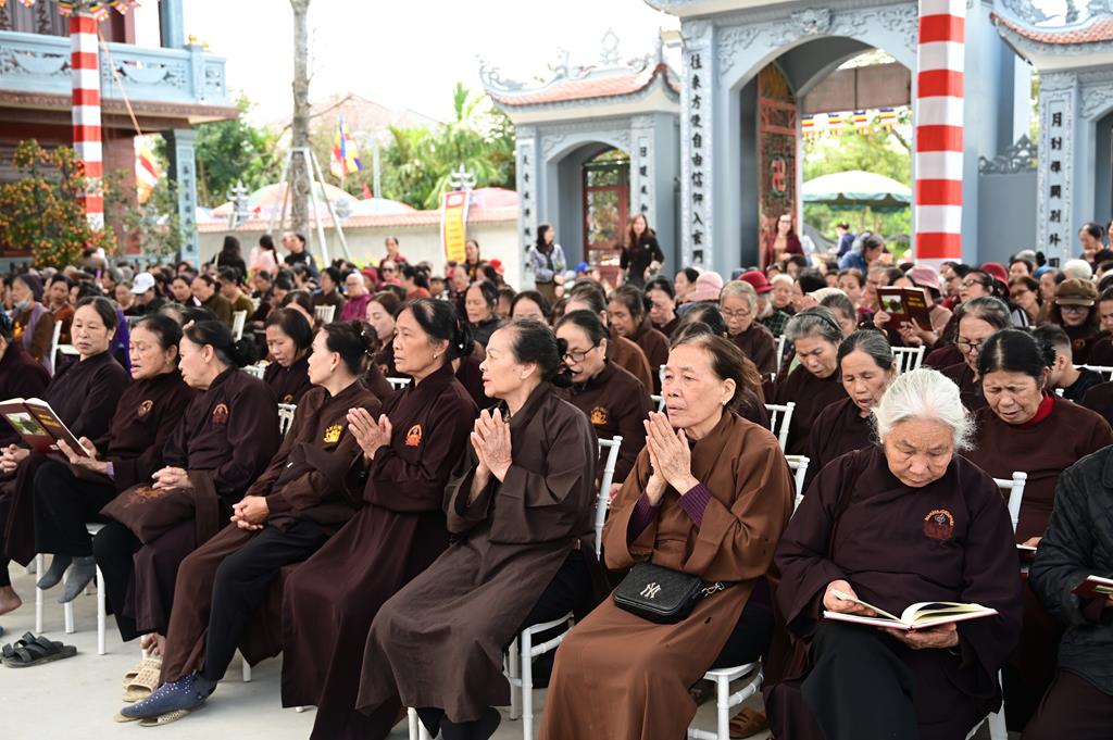 Hải Phòng: Lễ hội Thượng Nguyên, kỷ niệm ngày Thánh Tổ Non Đông hạc giá Tây quy tại chùa Quang Đàm插图66