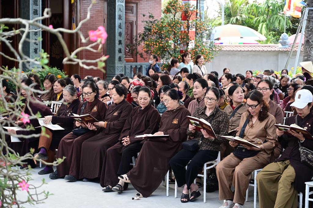 Hải Phòng: Lễ hội Thượng Nguyên, kỷ niệm ngày Thánh Tổ Non Đông hạc giá Tây quy tại chùa Quang Đàm插图72