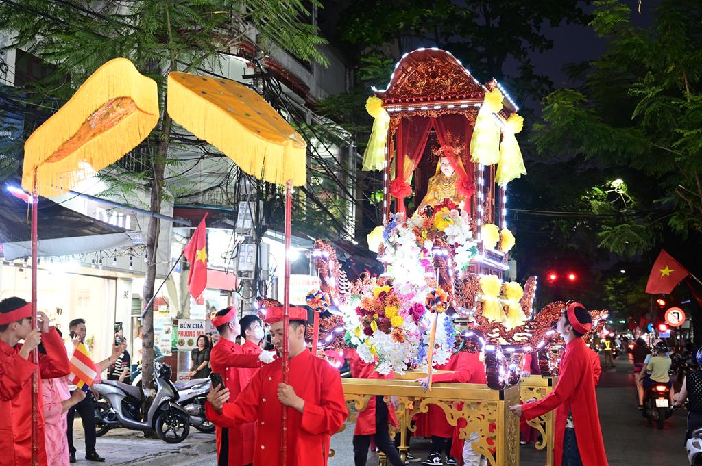 Hải Phòng: Phật giáo phường Lê Chân tham dự Lễ khai mạc lễ hội truyền thống Nữ tướng Lê Chân năm 2026插图1