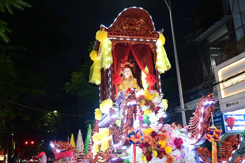 Hải Phòng: Phật giáo phường Lê Chân tham dự Lễ khai mạc lễ hội truyền thống Nữ tướng Lê Chân năm 2026插图10