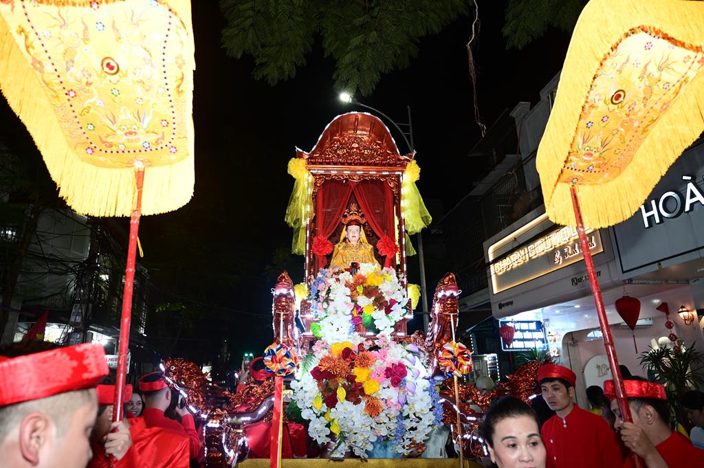 Hải Phòng: Phật giáo phường Lê Chân tham dự Lễ khai mạc lễ hội truyền thống Nữ tướng Lê Chân năm 2026插图14