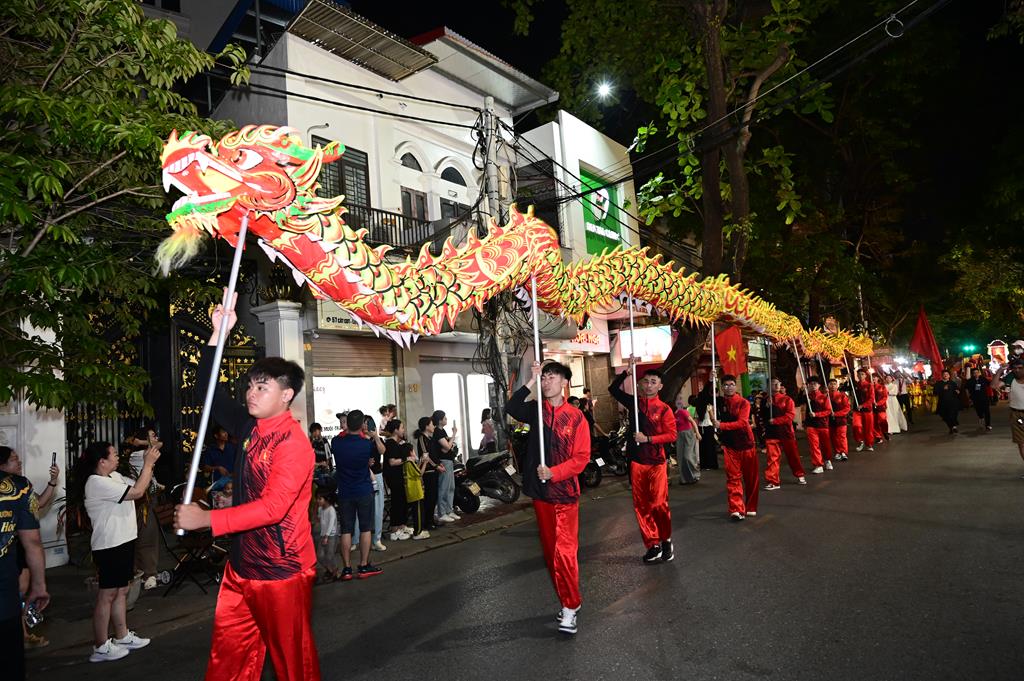 Hải Phòng: Phật giáo phường Lê Chân tham dự Lễ khai mạc lễ hội truyền thống Nữ tướng Lê Chân năm 2026插图20