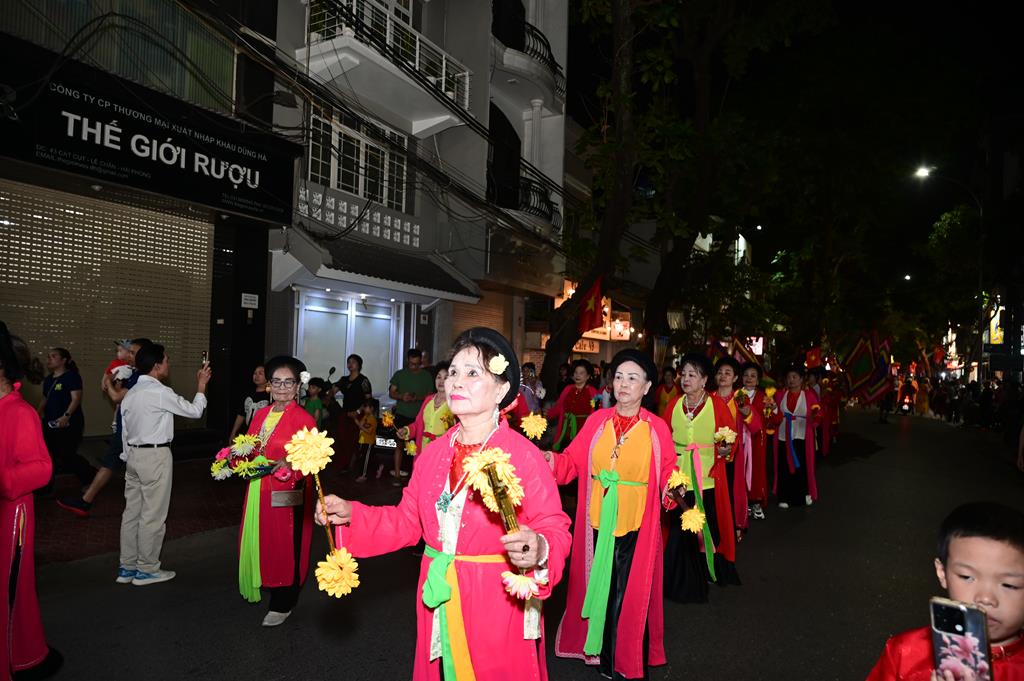 Hải Phòng: Phật giáo phường Lê Chân tham dự Lễ khai mạc lễ hội truyền thống Nữ tướng Lê Chân năm 2026插图26