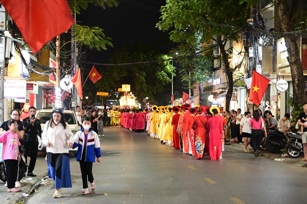 Hải Phòng: Phật giáo phường Lê Chân tham dự Lễ khai mạc lễ hội truyền thống Nữ tướng Lê Chân năm 2026插图34