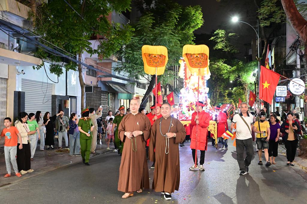 Hải Phòng: Phật giáo phường Lê Chân tham dự Lễ khai mạc lễ hội truyền thống Nữ tướng Lê Chân năm 2026插图38