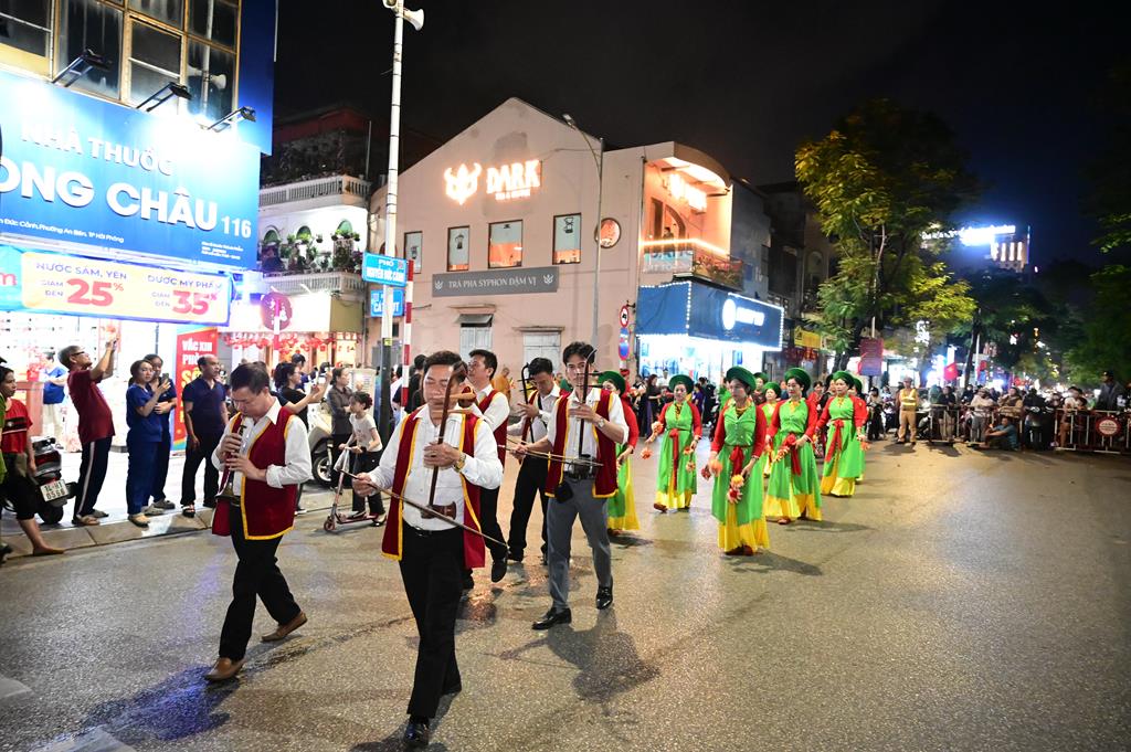 Hải Phòng: Phật giáo phường Lê Chân tham dự Lễ khai mạc lễ hội truyền thống Nữ tướng Lê Chân năm 2026插图41