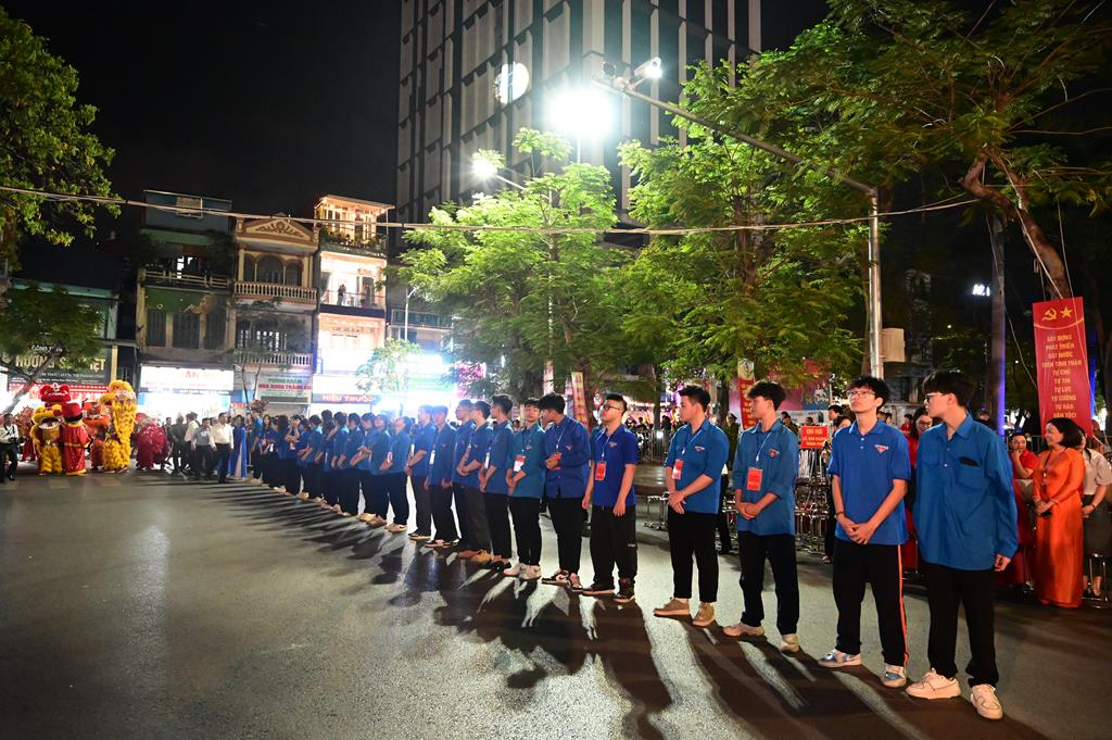 Hải Phòng: Phật giáo phường Lê Chân tham dự Lễ khai mạc lễ hội truyền thống Nữ tướng Lê Chân năm 2026插图50