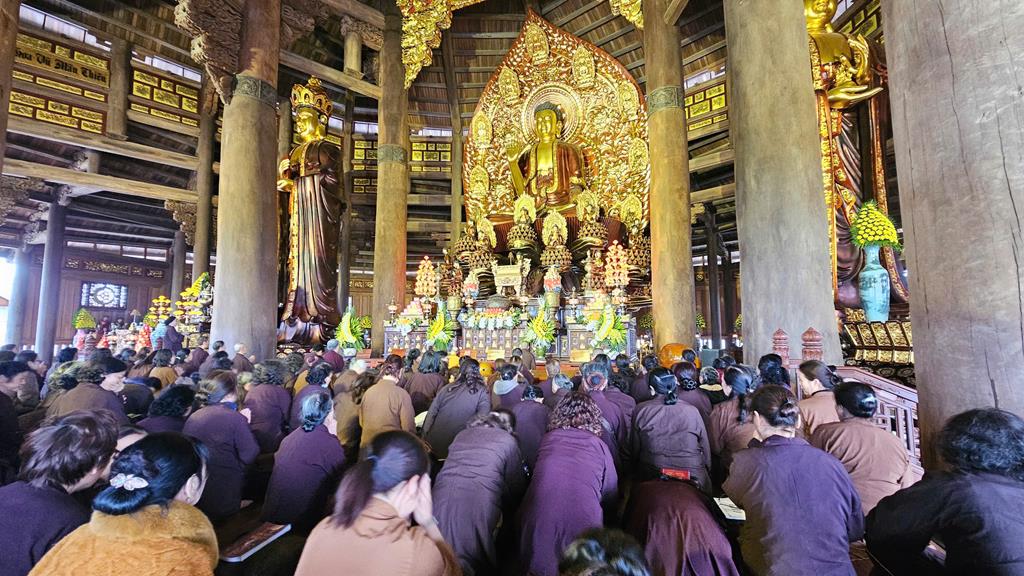 Hải Phòng: Đông đảo Phật tử tham dự khóa lễ Thượng nguyên và Húy kỵ chư Tổ Sư tại chùa Đạo Nguyên插图7