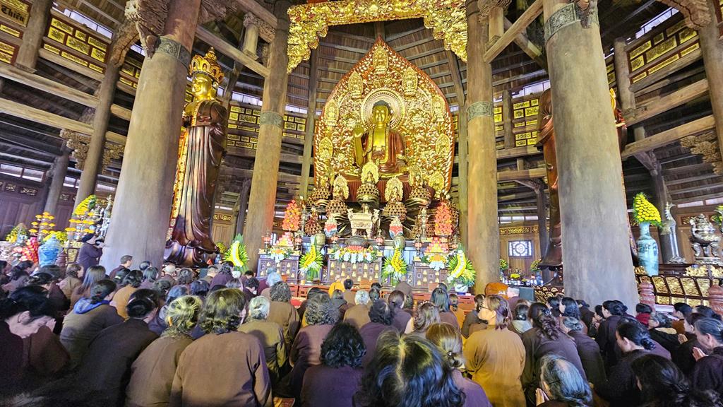 Hải Phòng: Đông đảo Phật tử tham dự khóa lễ Thượng nguyên và Húy kỵ chư Tổ Sư tại chùa Đạo Nguyên插图9