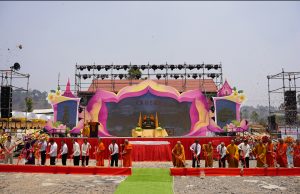 Lào: Khai mạc Đại lễ Phật đản PL.2570 – khởi công xây dựng Chính điện, Tháp Cửu phẩm Liên hoa và đúc Đại hồng chung chùa Hữu Nghị