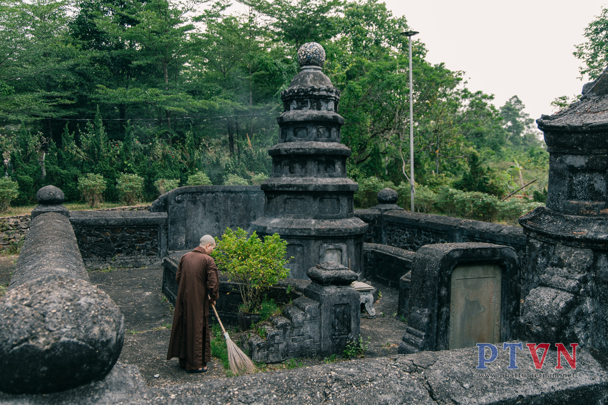 Tháp Tổ Nguyên Thiều – dấu tích còn lại nơi đồi Phú Xuân (Huế)插图4