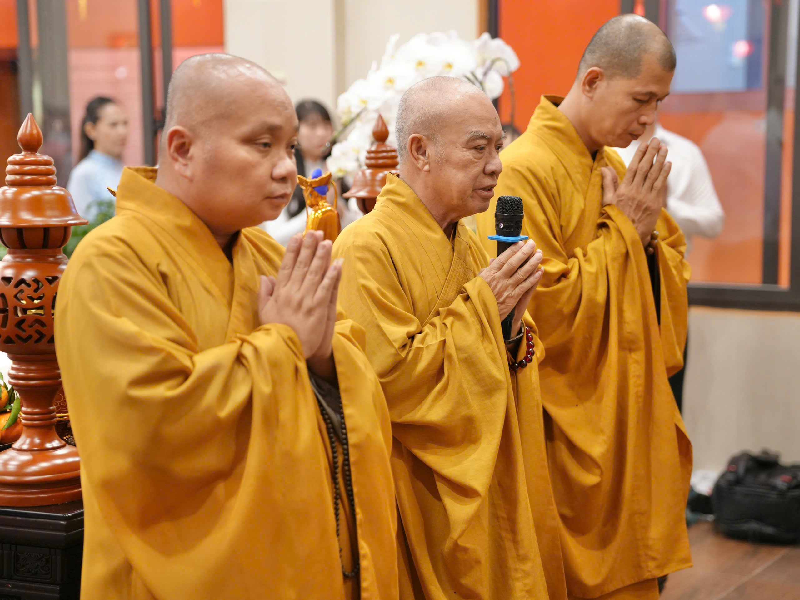 Có những điều còn ấm sau một buổi lễ tại ngôi chùa nhỏ插图6