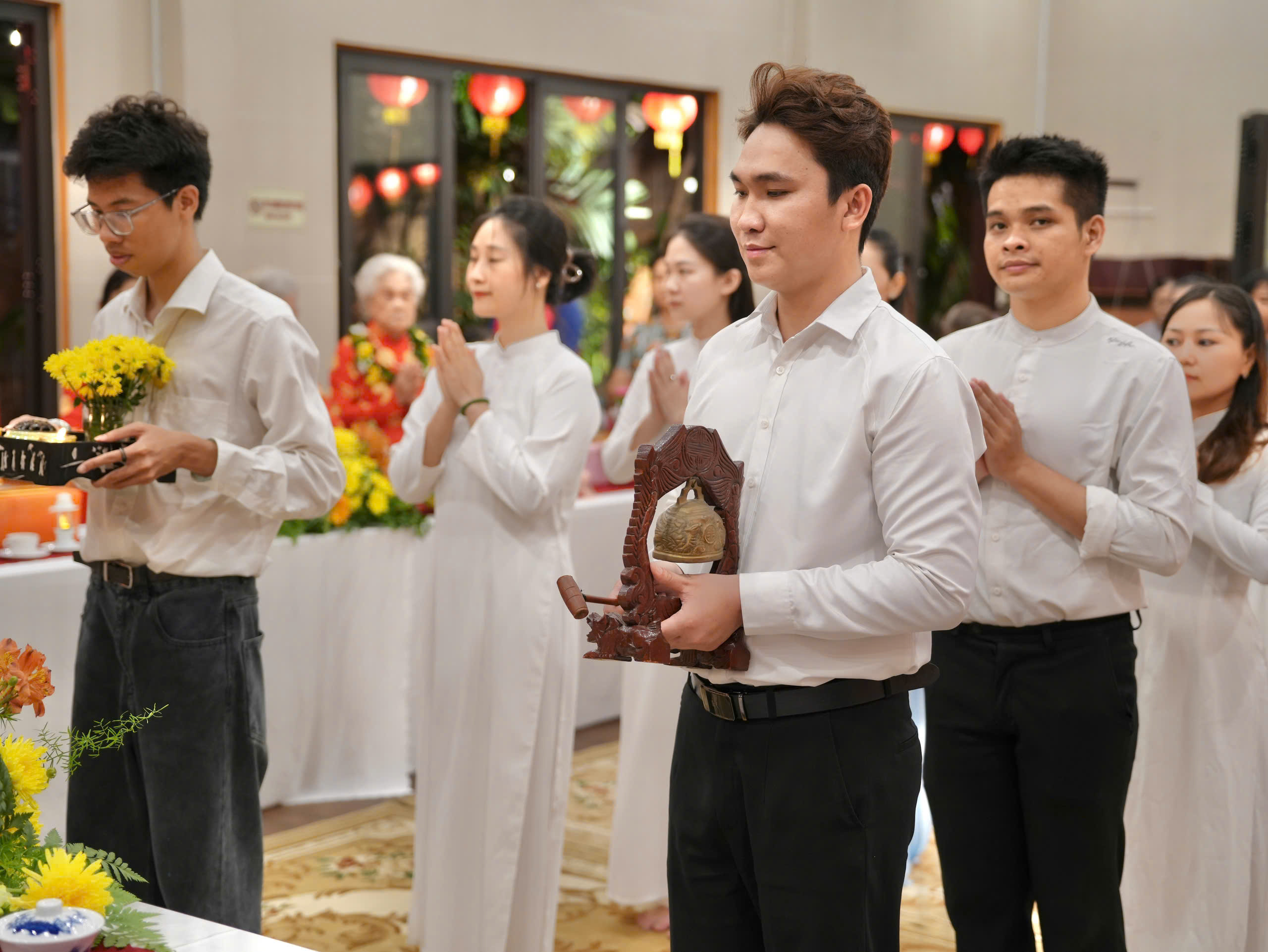 Có những điều còn ấm sau một buổi lễ tại ngôi chùa nhỏ插图13