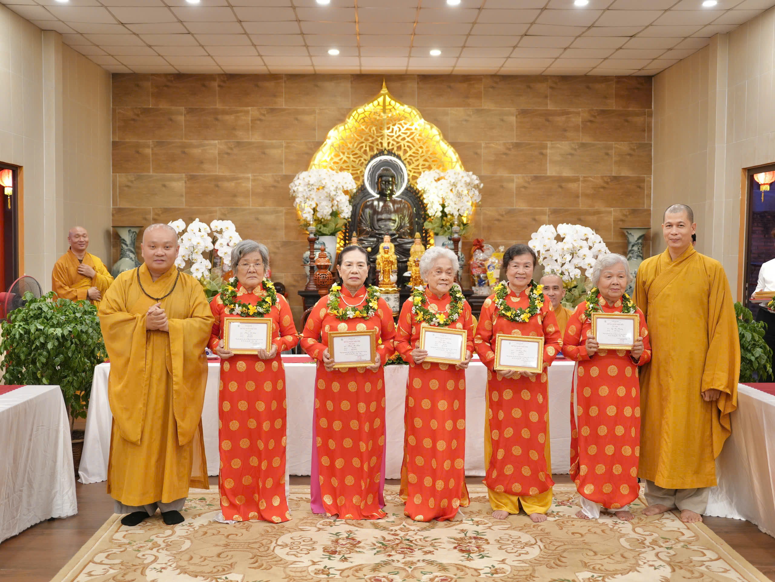 Có những điều còn ấm sau một buổi lễ tại ngôi chùa nhỏ插图24