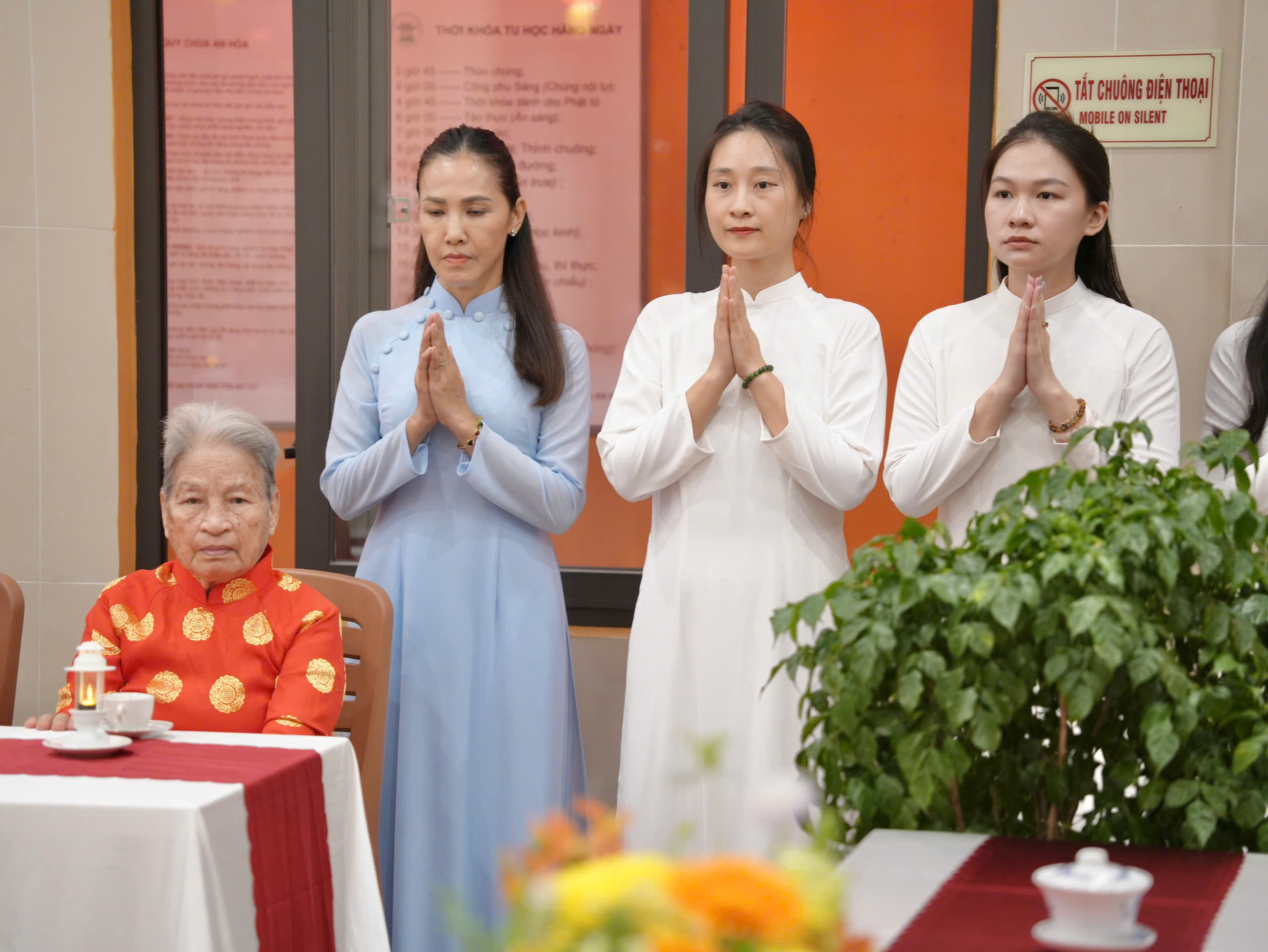 Có những điều còn ấm sau một buổi lễ tại ngôi chùa nhỏ插图18