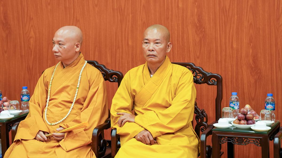 Chủ tịch UBND TP. Hà Nội Vũ Đại Thắng thăm, chúc mừng Đại lễ Phật đản tới chư Tôn đức BTS Phật giáo thủ đô插图12