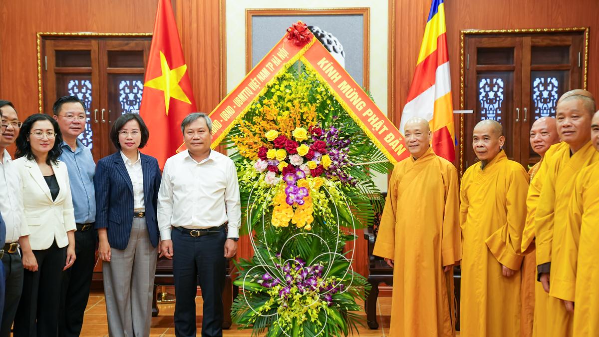Chủ tịch UBND TP. Hà Nội Vũ Đại Thắng thăm, chúc mừng Đại lễ Phật đản tới chư Tôn đức BTS Phật giáo thủ đô插图17