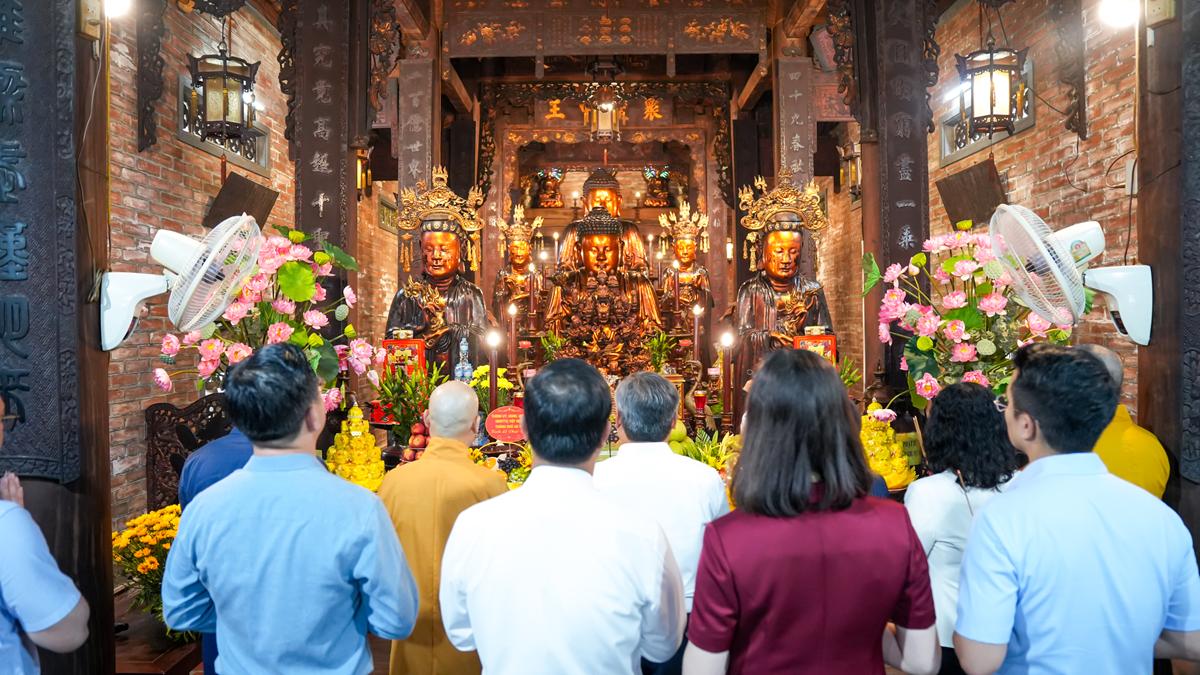 Chủ tịch UBND TP. Hà Nội Vũ Đại Thắng thăm, chúc mừng Đại lễ Phật đản tới chư Tôn đức BTS Phật giáo thủ đô插图24