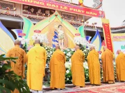 Đồng Tháp: Phật giáo Khu vực V rực rỡ sắc màu Kính mừng Đại lễ Phật đản PL.2570