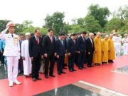 Kỷ niệm 136 năm ngày sinh Chủ tịch Hồ Chí Minh: Lãnh đạo Đảng, Nhà nước vào Lăng viếng Bác