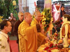 Hà Nội: Trang nghiêm Đại lễ Phật đản PL.2570 và khánh thành cổng Tam quan chùa Sùng Kính