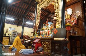 Chùa trong hẻm ở TP.HCM: Ngôi chùa 204 năm tuổi lưu giữ nhiều tượng gỗ cổ