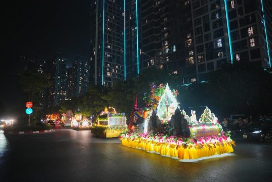 Hà Nội: Gần 40 xe hoa rực rỡ diễu hành kính mừng Đại lễ Phật đản PL.2570 – DL.2026