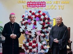 Tổng Giám mục Giuse Nguyễn Năng thăm, chúc mừng Đại lễ Phật đản Phật giáo TP.HCM