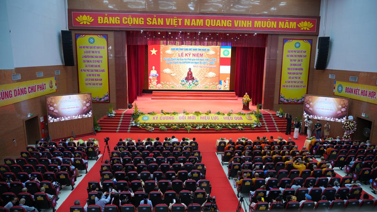 Lễ kỷ niệm 45 năm thành lập GHPGVN và 15 năm thành lập GHPGVN tỉnh Nghệ An插图12