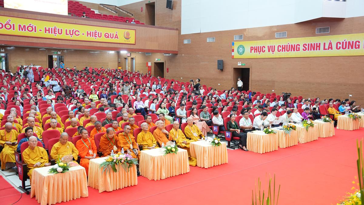 Lễ kỷ niệm 45 năm thành lập GHPGVN và 15 năm thành lập GHPGVN tỉnh Nghệ An插图18