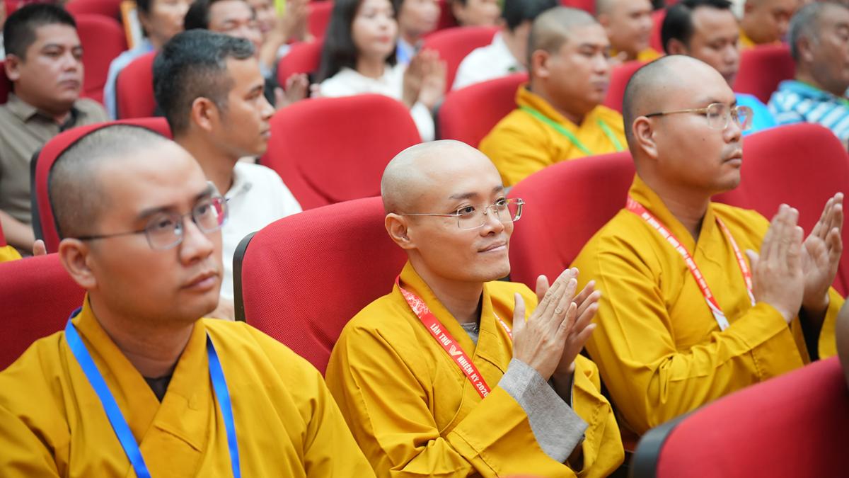 Lễ kỷ niệm 45 năm thành lập GHPGVN và 15 năm thành lập GHPGVN tỉnh Nghệ An插图52