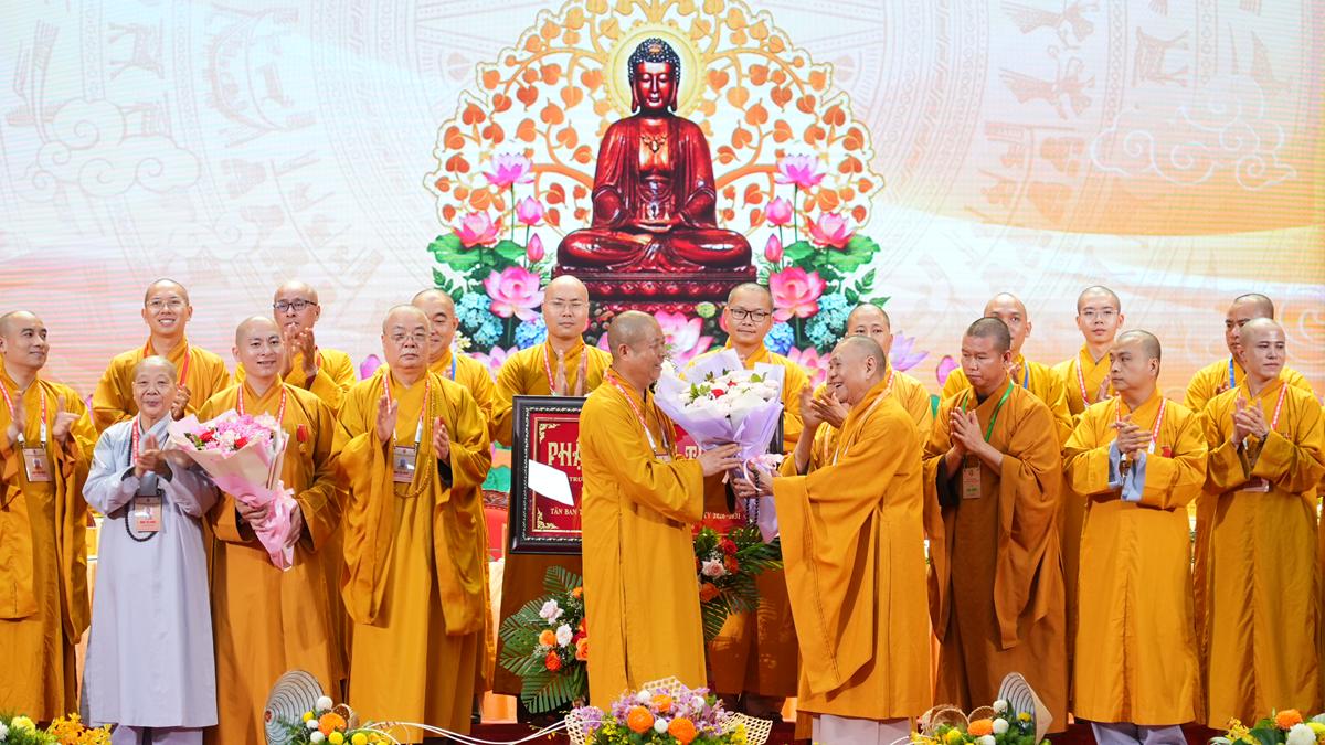 HT.Thích Thọ Lạc được suy cử làm tân Trưởng BTS GHPGVN tỉnh Nghệ An nhiệm kỳ 2026 – 2031插图51