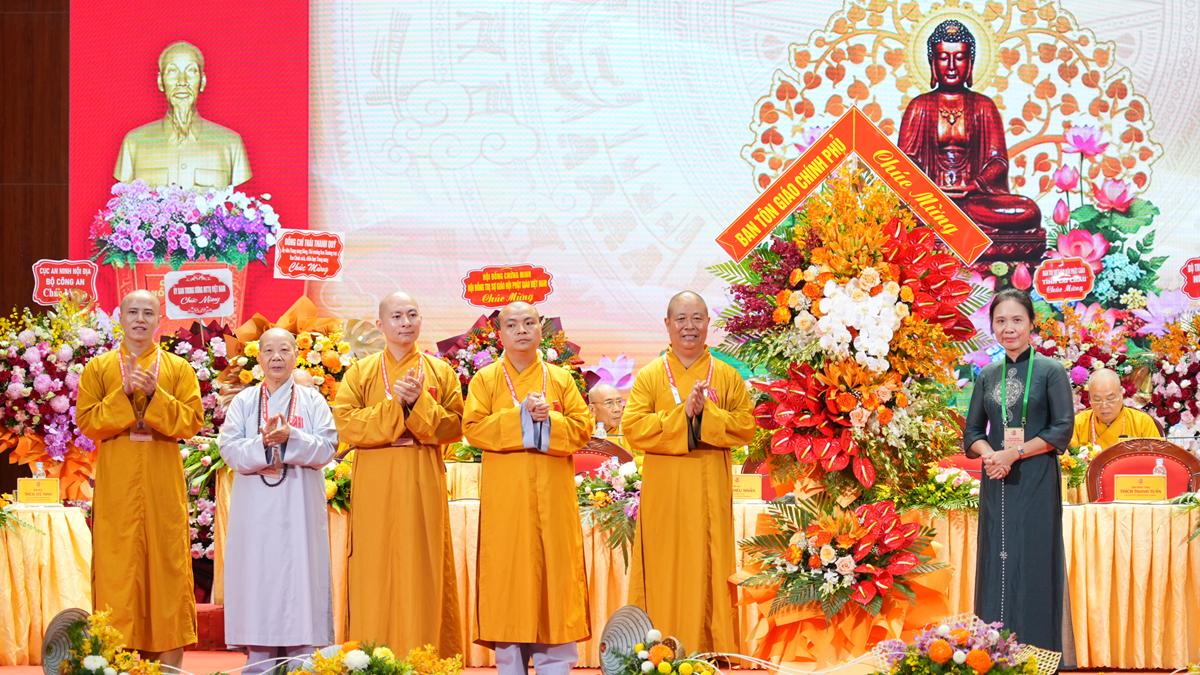 HT.Thích Thọ Lạc được suy cử làm tân Trưởng BTS GHPGVN tỉnh Nghệ An nhiệm kỳ 2026 – 2031插图57