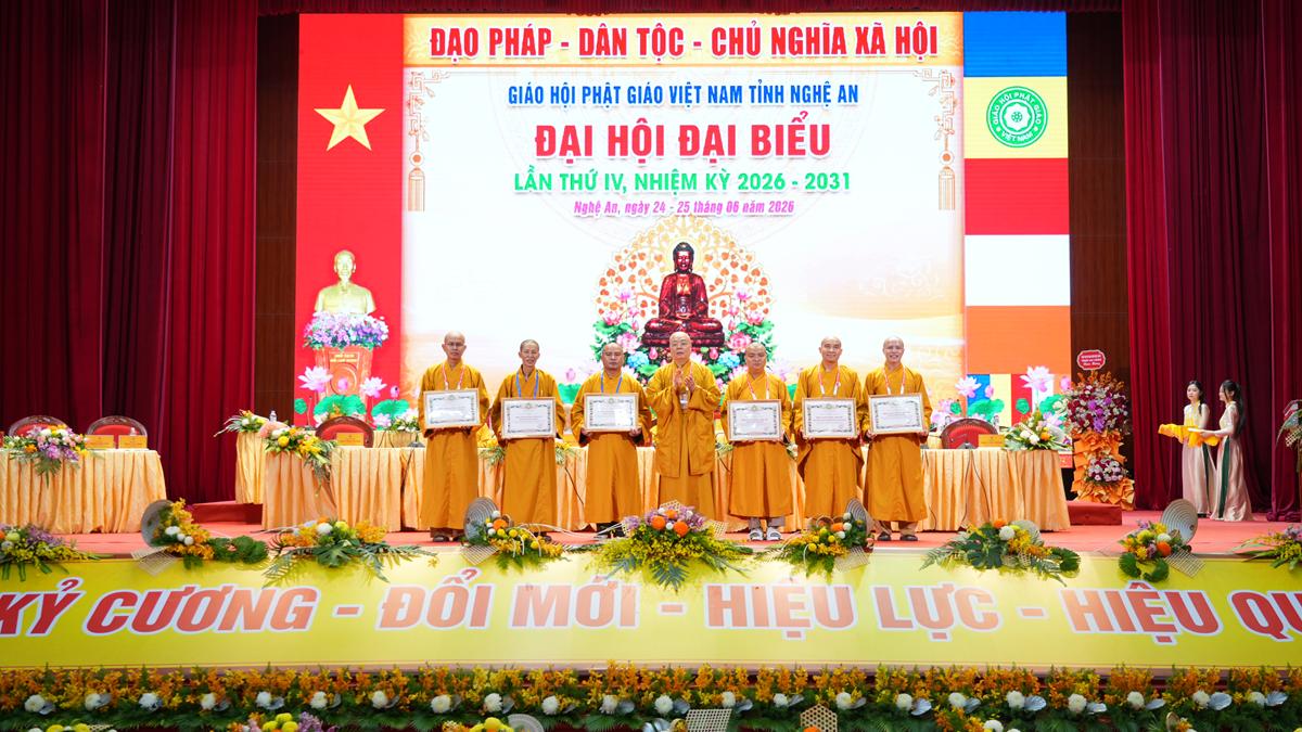 Ngày làm việc thứ nhất của Đại hội đại biểu Phật giáo tỉnh Nghệ An lần thứ IV, nhiệm kỳ 2026 – 2031插图63