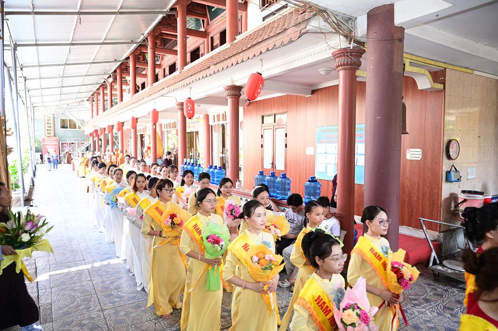 Hải Phòng: Trang nghiêm Đại lễ kính mừng Phật đản PL.2570 tại chùa An Hồng插图30
