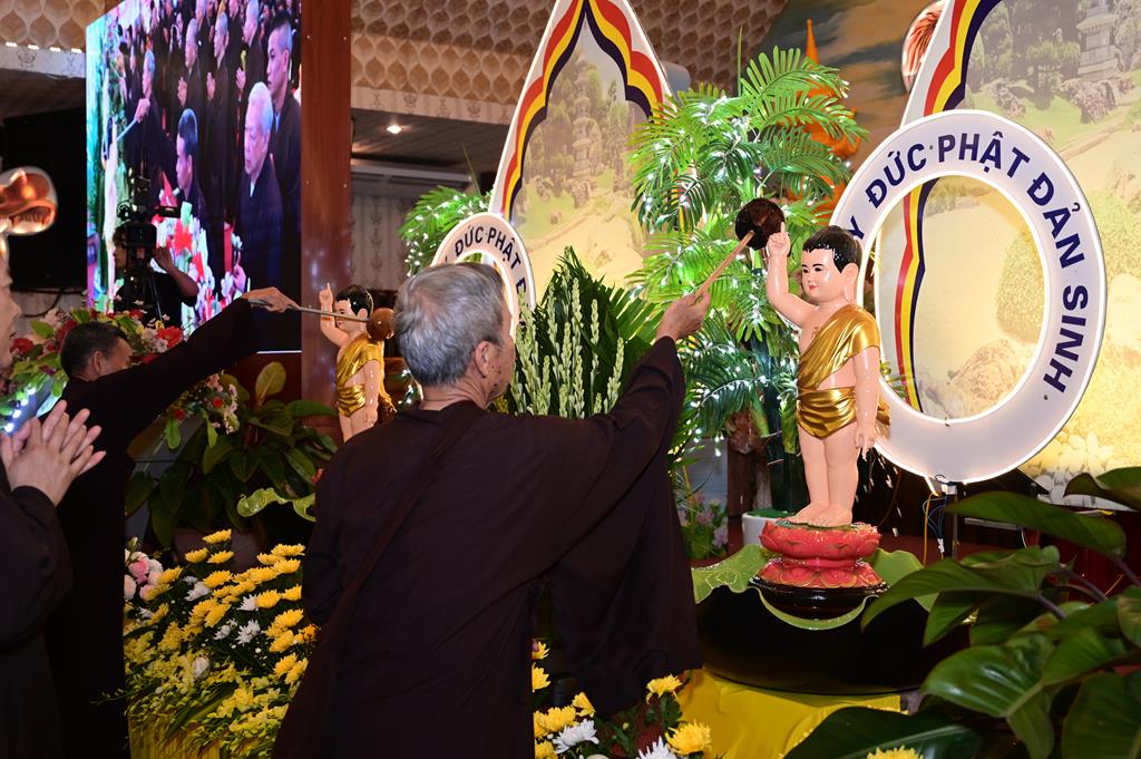 Hải Phòng: Trang nghiêm Đại lễ kính mừng Phật đản PL.2570 tại chùa An Hồng插图104