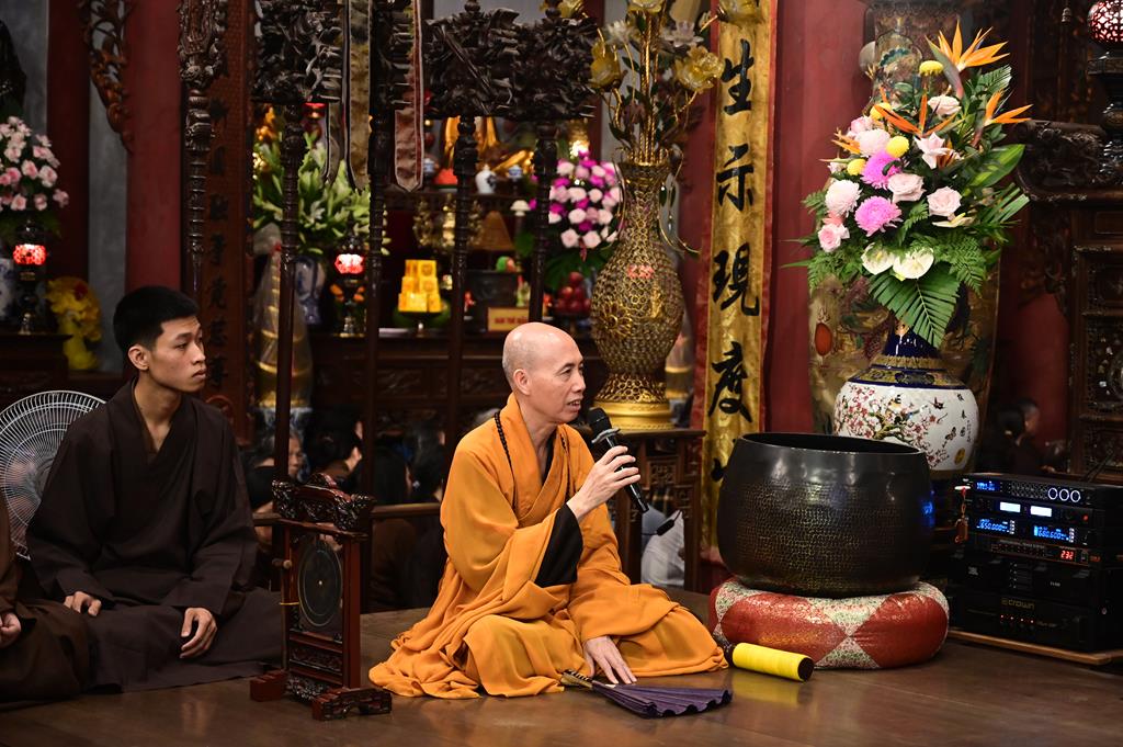 Hải Phòng: Trang nghiêm lễ Mộc Dục và trao 415 triệu đồng nhân đại lễ Phật đản PL. 2570 tại chùa Đỏ插图60
