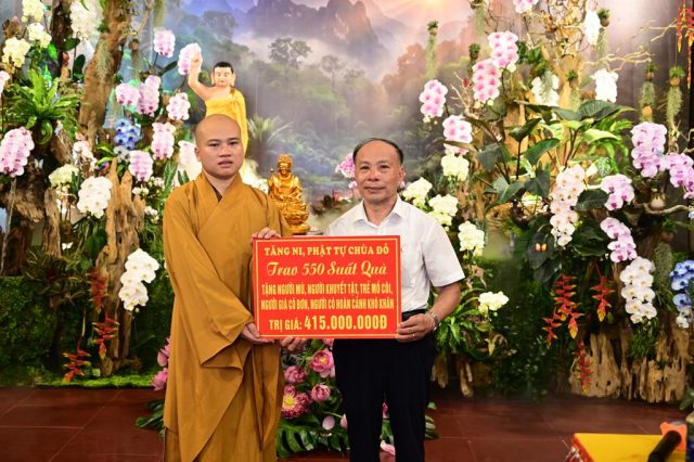 Hải Phòng: Trang nghiêm lễ Mộc Dục và trao 415 triệu đồng nhân đại lễ Phật đản PL. 2570 tại chùa Đỏ插图
