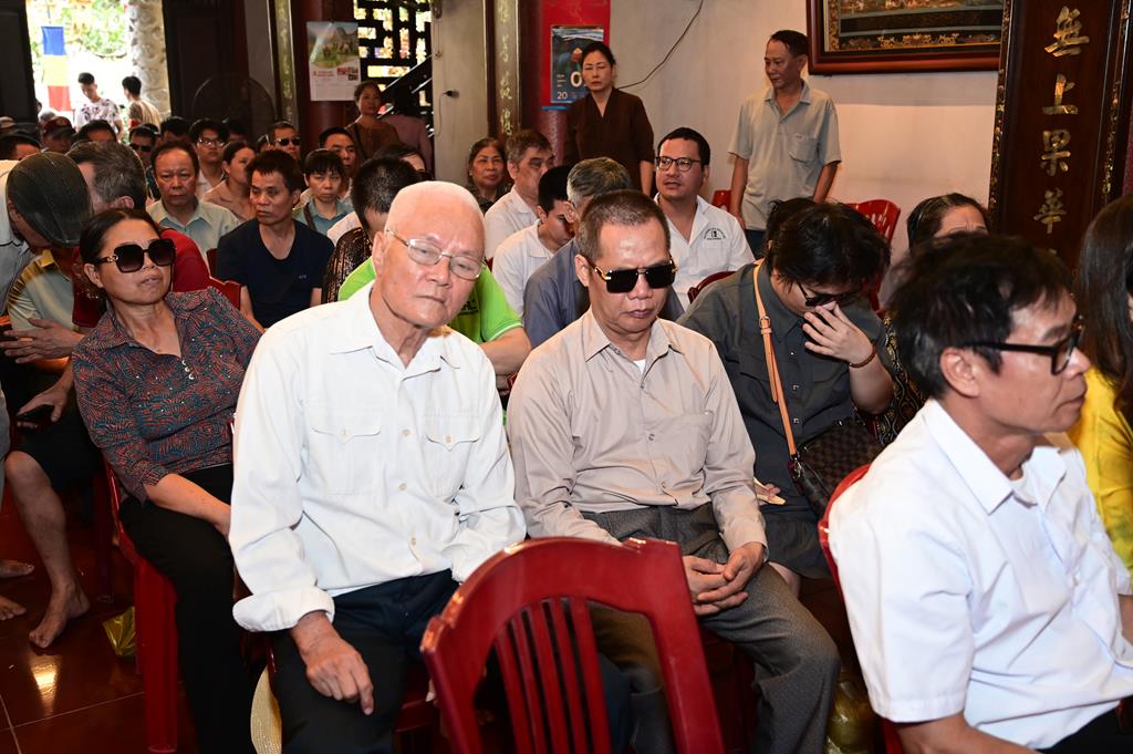 Hải Phòng: Trang nghiêm lễ Mộc Dục và trao 415 triệu đồng nhân đại lễ Phật đản PL. 2570 tại chùa Đỏ插图107
