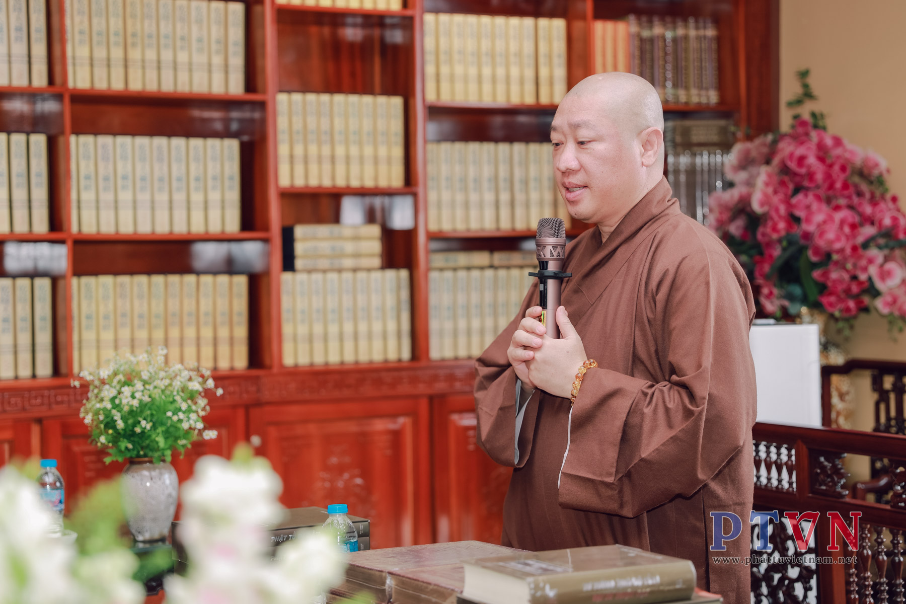 Hội đồng Biên tập Dự án Kinh điển phương Đông đến thăm và làm việc tại Trung tâm Dịch thuật Hán Nôm Huệ Quang (Tp.HCM)插图8