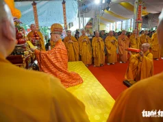 Lễ cầu siêu các anh hùng liệt sĩ tại công viên Lê Thị Riêng diễn ra xuyên đêm