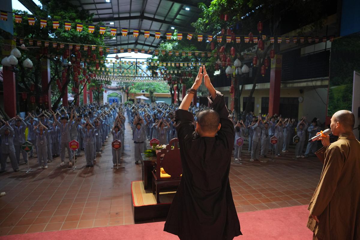Ngày thứ hai Khóa sinh hoạt Phật pháp mùa hè chùa Bằng: Học lắng nghe để hiểu, quay về để thương插图1